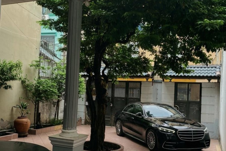 Bán biệt thự 4/7 Cộng Hoà - DT 7,6x30m - Sân vườn rộng thoáng - Giá 35 tỷ!