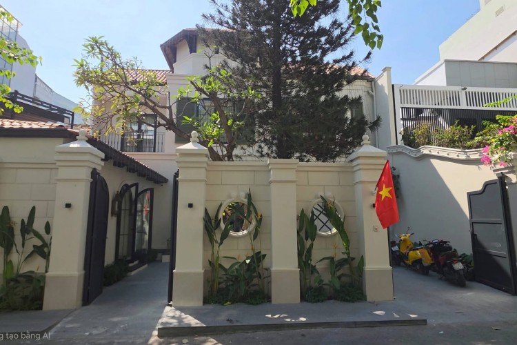 Bán biệt thự 7 Trần Khánh Dư - DT 14x26m = 366m2 - Một lầu sân vườn - Giá 185 tỷ!