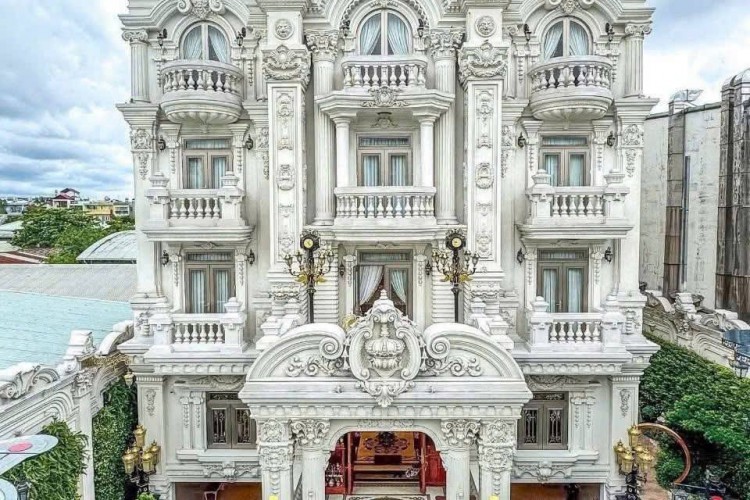 Bán dinh thự 107 Trần Văn Kiểu - DT 1200m2 sân vườn - NTCC - Hầm + 5 tầng - Giá 300 tỷ!