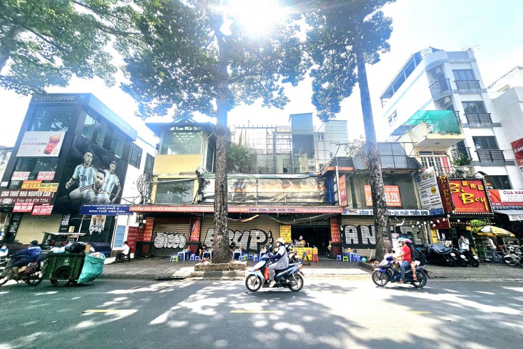 Bán góc 53 Nguyễn Trãi - DT 20x32m = 645m2 - CTXD mới 1 hầm + 10 tầng - Giá 450 tỷ!