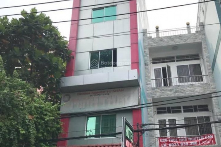 Bán khách sạn MTKD 143 Nguyễn Suý - DT 4x30m - 6 tấm - Giá 14,8 tỷ!