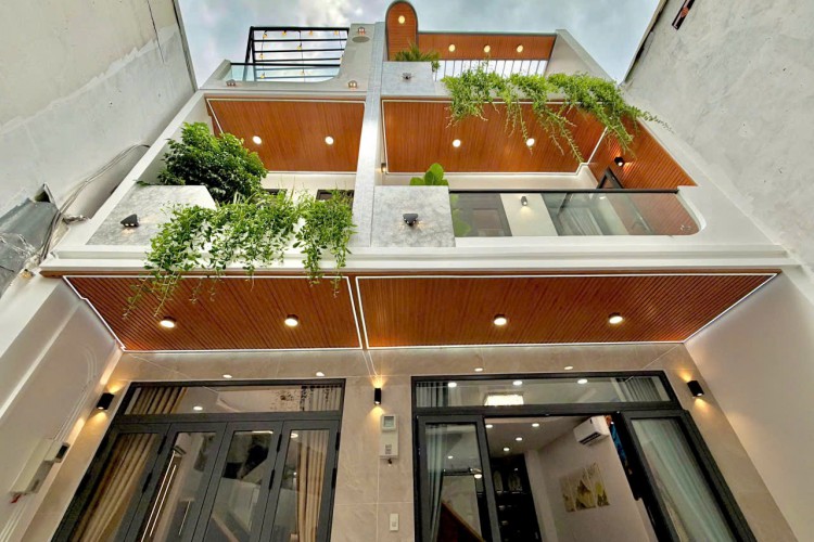 Bán nhà 103/26 & 103/28 Trần Huy Liệu - 3,8x11m - 3 tầng - Giá 7,4 tỷ!