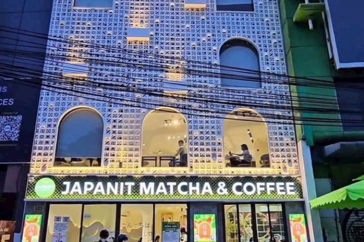 Bán nhà 123 Cách Mạng Tháng 8 - DT 8,1x15m - 4 tầng - HĐT 250tr/thg - Giá 110 tỷ!