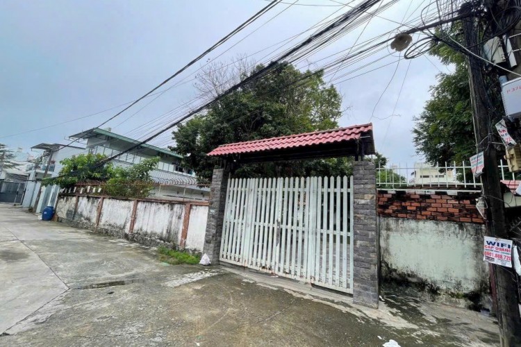 Bán nhà 145/10/8 Đỗ Xuân Hợp - DT 28x31m = 874m2 đất ở - HĐT 50tr/thg - Giá 61 tỷ!