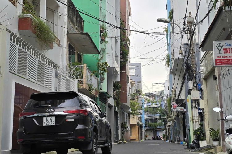 Bán nhà 158/7 Trần Huy Liệu - DT 4x16m - 3 lầu 7PN - Giá 15,2 tỷ!