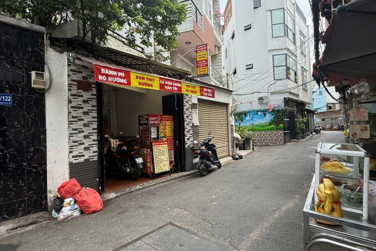 Bán nhà 211/120 Hoàng Hoa Thám - 3,75x12m - 3 tấm - Giá 9,2 ty