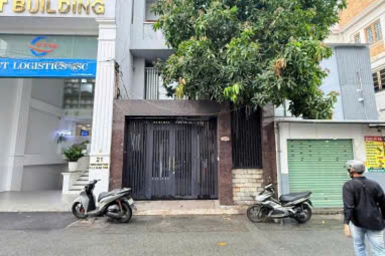 Bán nhà 23 Trương Hoàng Thanh - DT 5,8x19m - 4 tấm - Giá 24 tỷ!