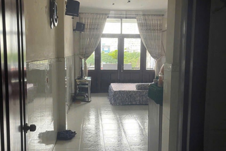 Bán nhà 252 Võ Văn Kiệt - DT 4x25m - 5 tầng - Giá 39 tỷ!