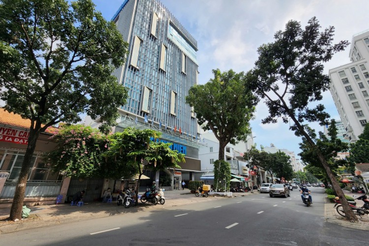 Bán nhà 272 Nguyễn Đình Chiểu - DT 17x20m - 2 tầng - Giá 260 tỷ!