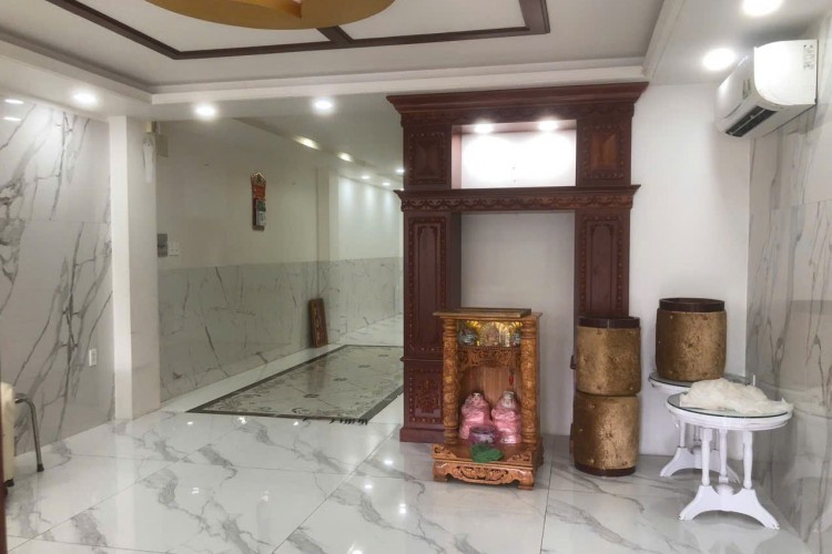 Bán nhà 293 đường số 7 - DT 5x20m - Hầm + 4 tấm - Giá 30 tỷ!