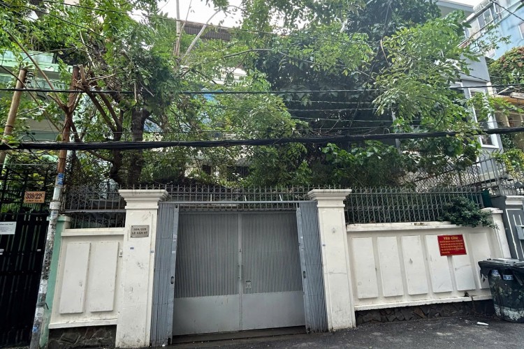 Bán nhà 339/22B Lê Văn Sỹ - DT 8,8x21m - 3 tấm sân vườn - Giá 40 tỷ!