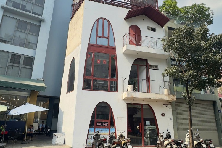 Bán nhà 42 Ngô Thời Nhiệm - DT 6x8m - 3 lầu - Giá 20 tỷ!