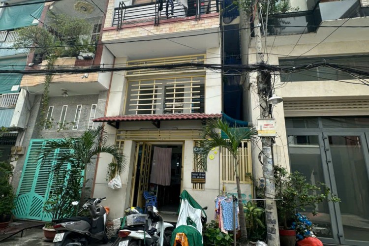 Bán nhà 6A/20 Nguyễn Cảnh Trân - DT 4,7x18m - Một lầu - Giá 17,9 tỷ!