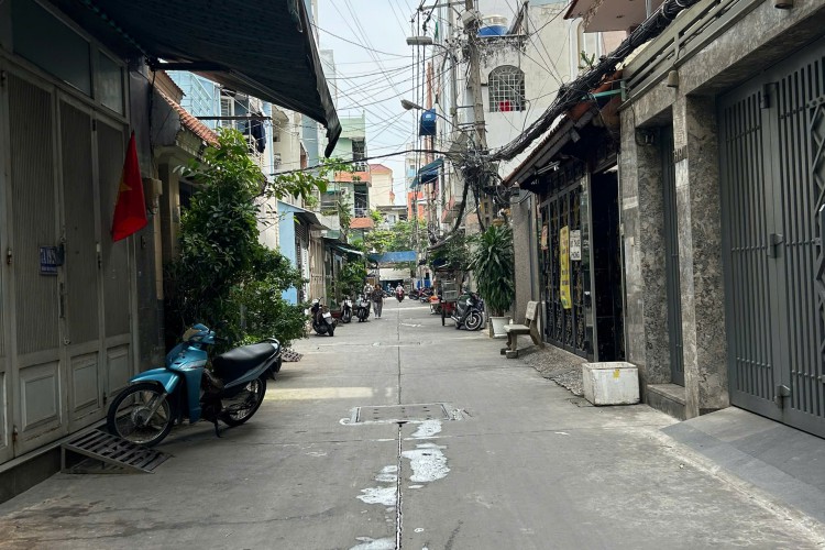 Bán nhà 7A/19/17 Thành Thái - DT 10x12m - 2 tầng - Giá 20,5 tỷ!