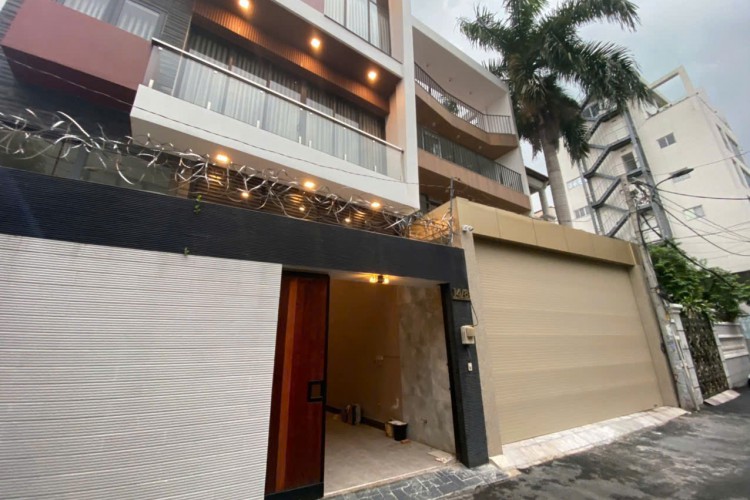 Bán nhà đẹp 14/8 Lam Sơn - DT 8x23m - 4 tấm - Giá 39,9 tỷ!