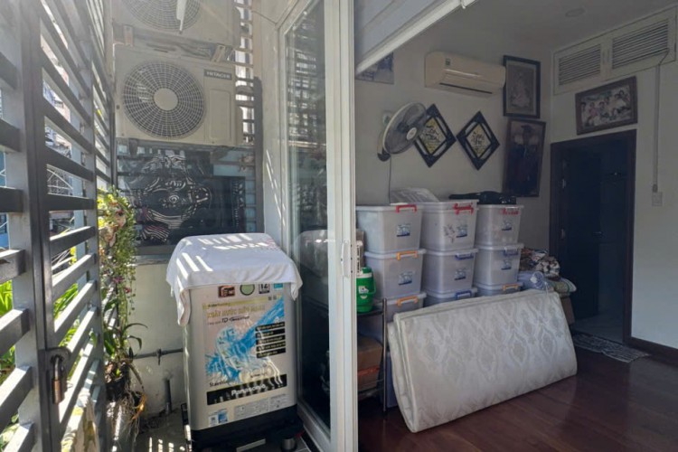 Bán nhà HXH 443/194 Lê Văn Sỹ - DT 6x5m - Một lầu - Giá 5,5 tỷ!