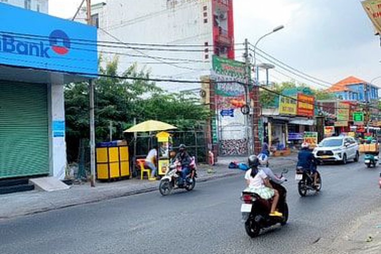 Bán nhà MTKD 113 Phan Huy Ích - DT 3,9x32m = 128m2 đất ở - Cấp 4 - Giá 12,8 tỷ!