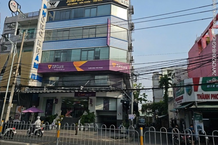 Bán toà góc 244A Lê Văn Quới - DT 13x28m - Hầm + 7 tầng - HĐT 