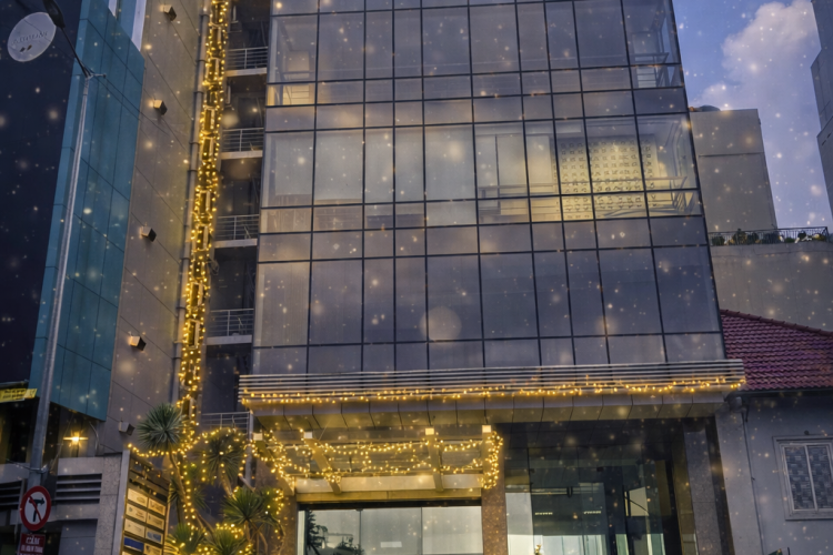 Bán toà nhà 111 Lý Chính Thắng - DT 11.5x29m - Hầm + 12 tầng - Giá 350 tỷ!