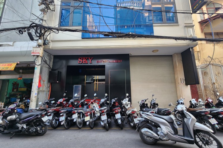 Bán toà nhà 165/76-78 Nguyễn Thái Bình - DT 8x24m - Hầm + 6 tầng - HĐT 400tr/thg - Giá 105 tỷ!