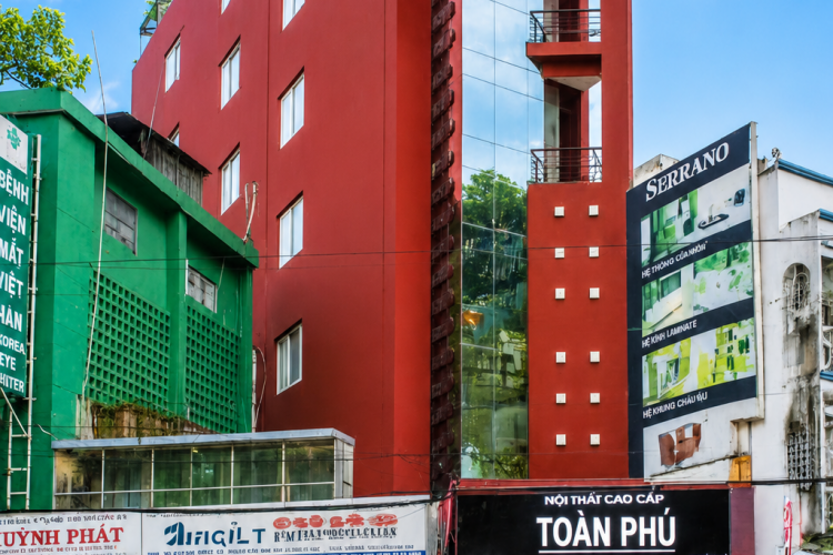 Bán toà nhà 367 Ngô Gia Tự - 6,6x31m (NH13m) - Hầm + 8 tầng - HĐT 400tr/thg - Giá 250 tỷ!