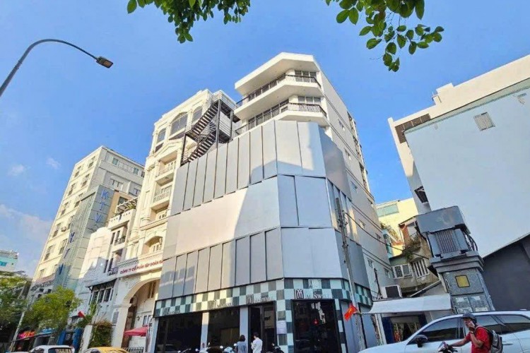 Bán tòa nhà góc 1 Trần Nhật Duật - 7,8x15,5m - Hầm + 7 tầng - Giá 75 tỷ!