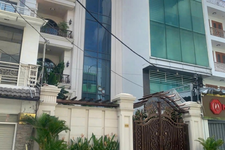 Bán tòa nhà U12A Bạch Mã - DT 8x25m - 5 tầng - Giá 79 tỷ!