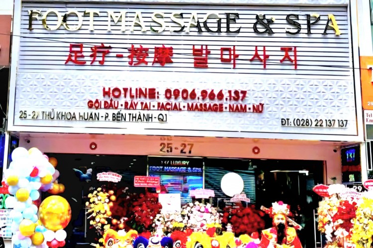 Cho thuê nhà 25-27 Thủ Khoa Huân - DT 8x20m - Ba lầu 