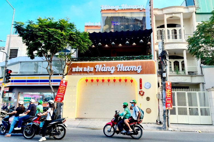 Cho thuê toà MTKD 56A Vườn Lài - DT 8x18m - 3 tấm - Giá 54 triệu/tháng