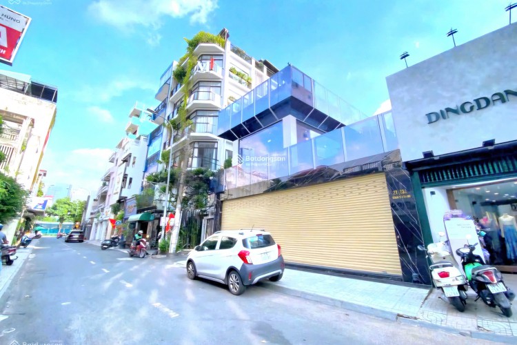 Góc 2MTKD 21-23A Thạch Thị Thanh - DT 9.5x18m - Một lầu mới - Giá 59 tỷ!