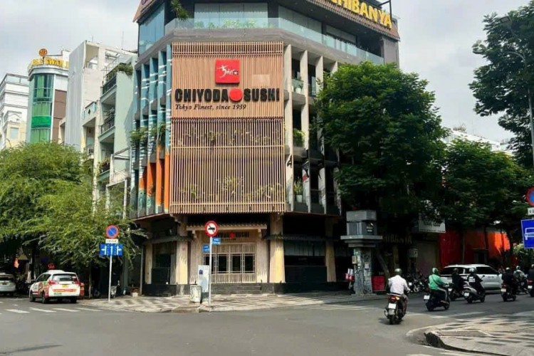 Góc 2MTKD 254-256 Lê Thánh Tôn - Trương Định - DT 8,4x18m - 4 tầng - Giá 290 tỷ!