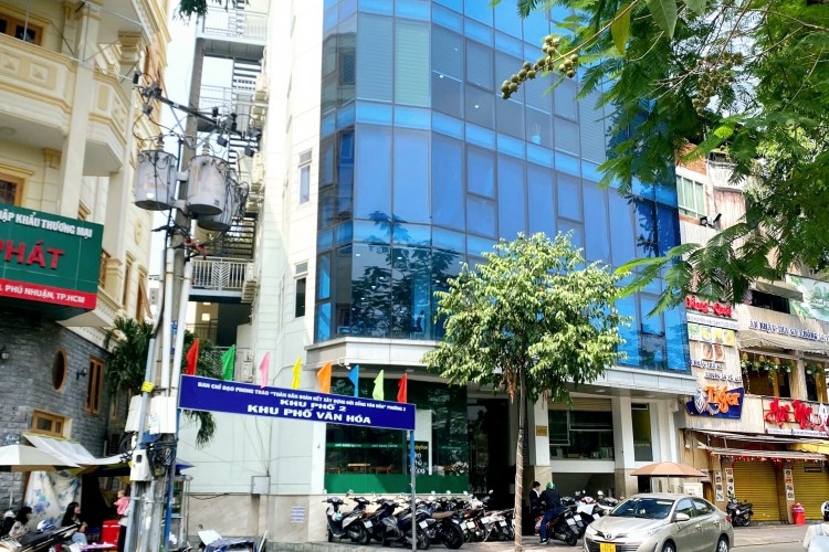 GÓC 2MTKD SỐ 428 TRƯỜNG SA - DT 13X14M - HẦM + 7 TẦNG - HĐT 3.3 TỶ/NĂM - GIÁ 95 TỶ