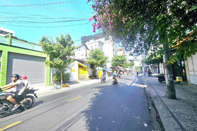 MTKD 120 Tân Quý - DT 8x18m - Cấp 4 - Giá 24,5 tỷ! 