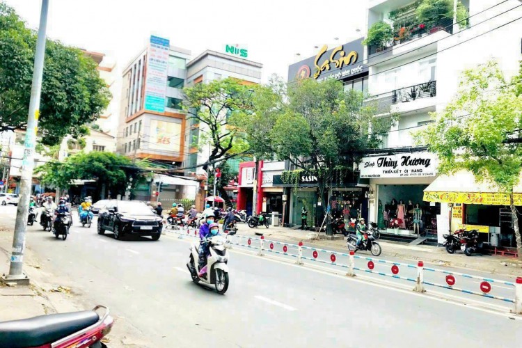 MTKD 166 Nguyễn Sơn - DT 5.5x18m - Một lầu - HĐT 360 triệu/năm - Giá 21 tỷ!
